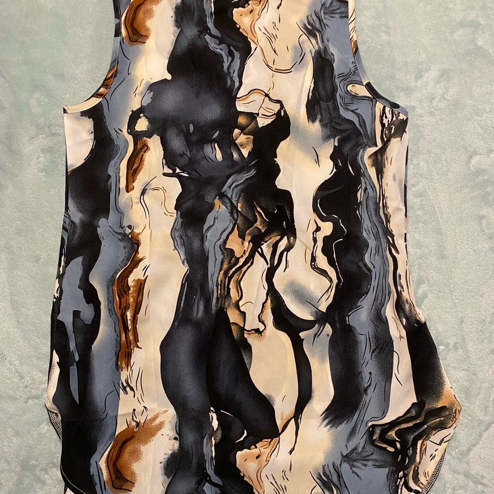 Elegant Marble Print Sleeveless Top - Picture 8 of 9